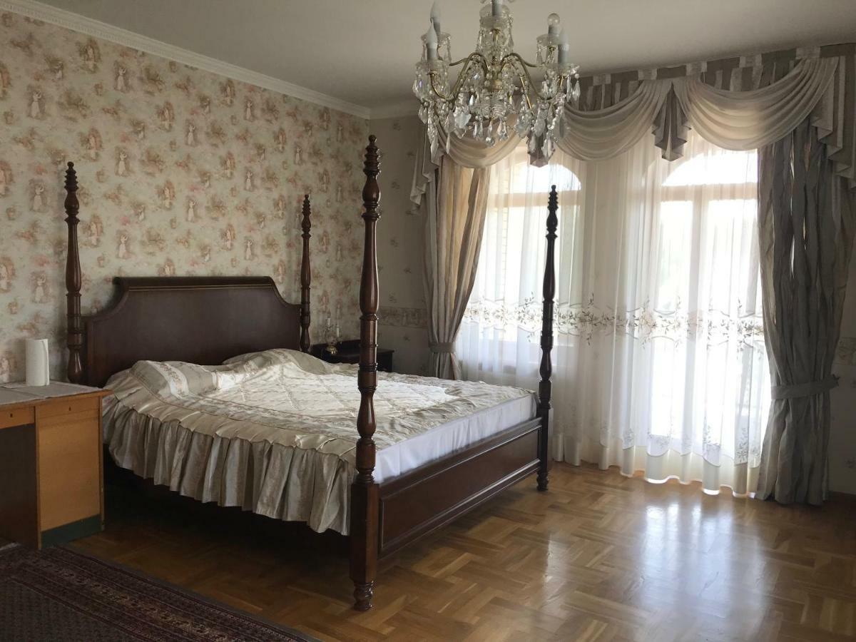 Spacious Rooms In Peaceful Jelgava Area Exterior photo